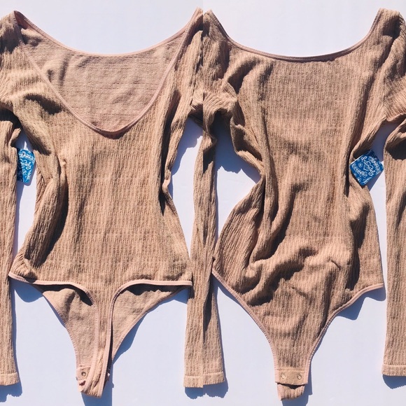 #HP💥🥳 FreePeople Sprinkled In Gold Bodysuit ⚡️ - Picture 4 of 6